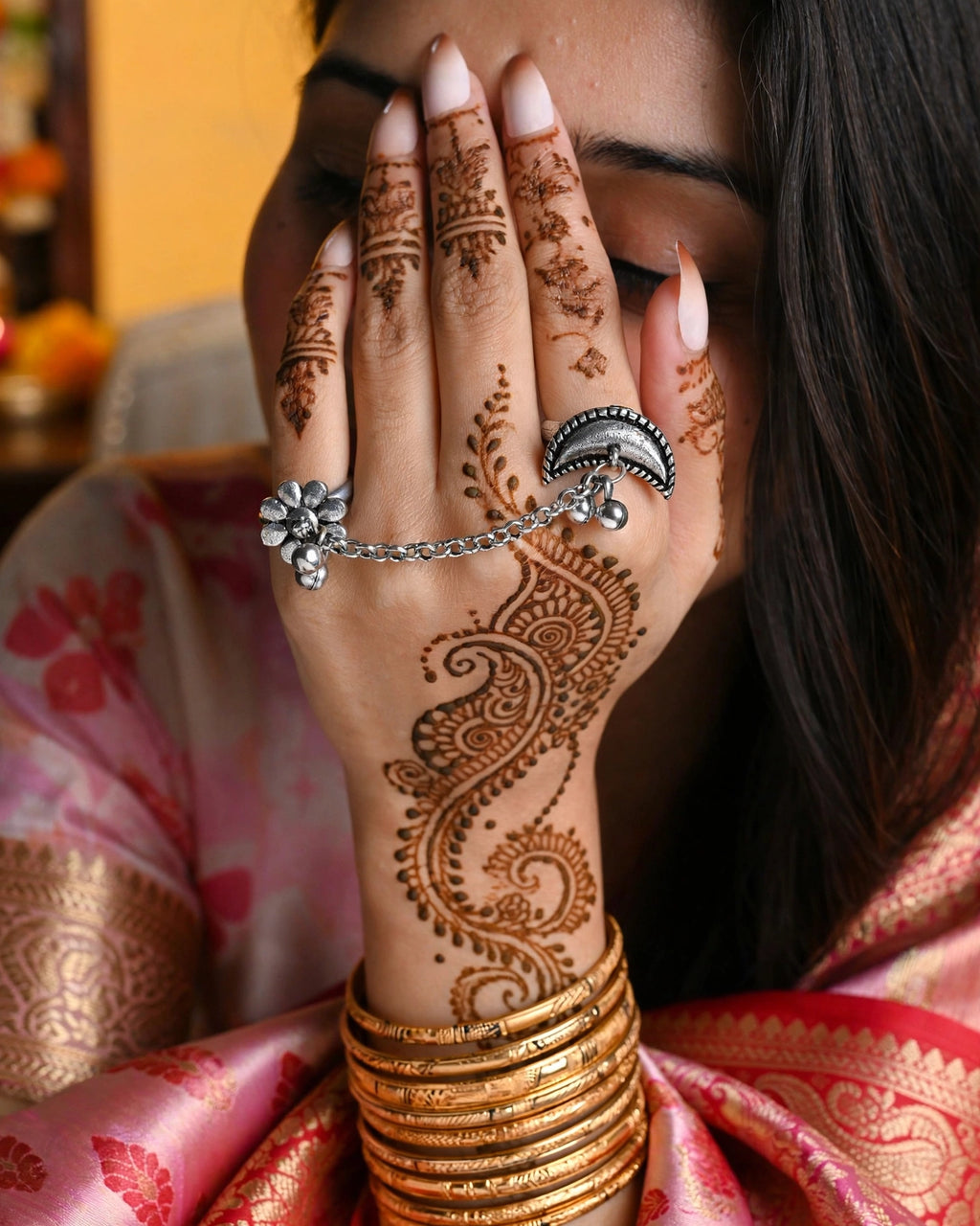 Elegant Oxidized Finger Chain Ring