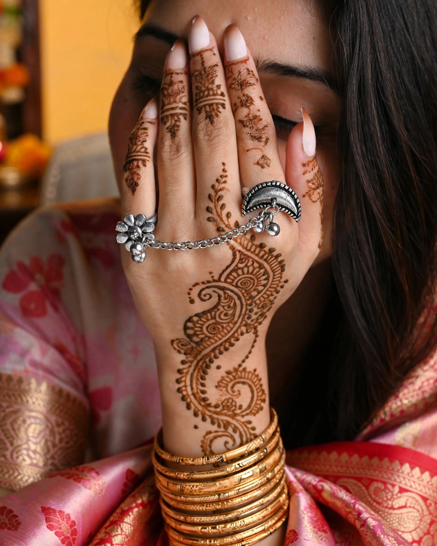 Elegant Oxidized Finger Chain Ring